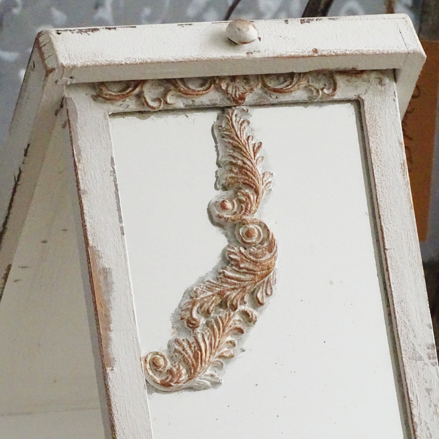 White Mirrored Wooden Box, Shaving Box