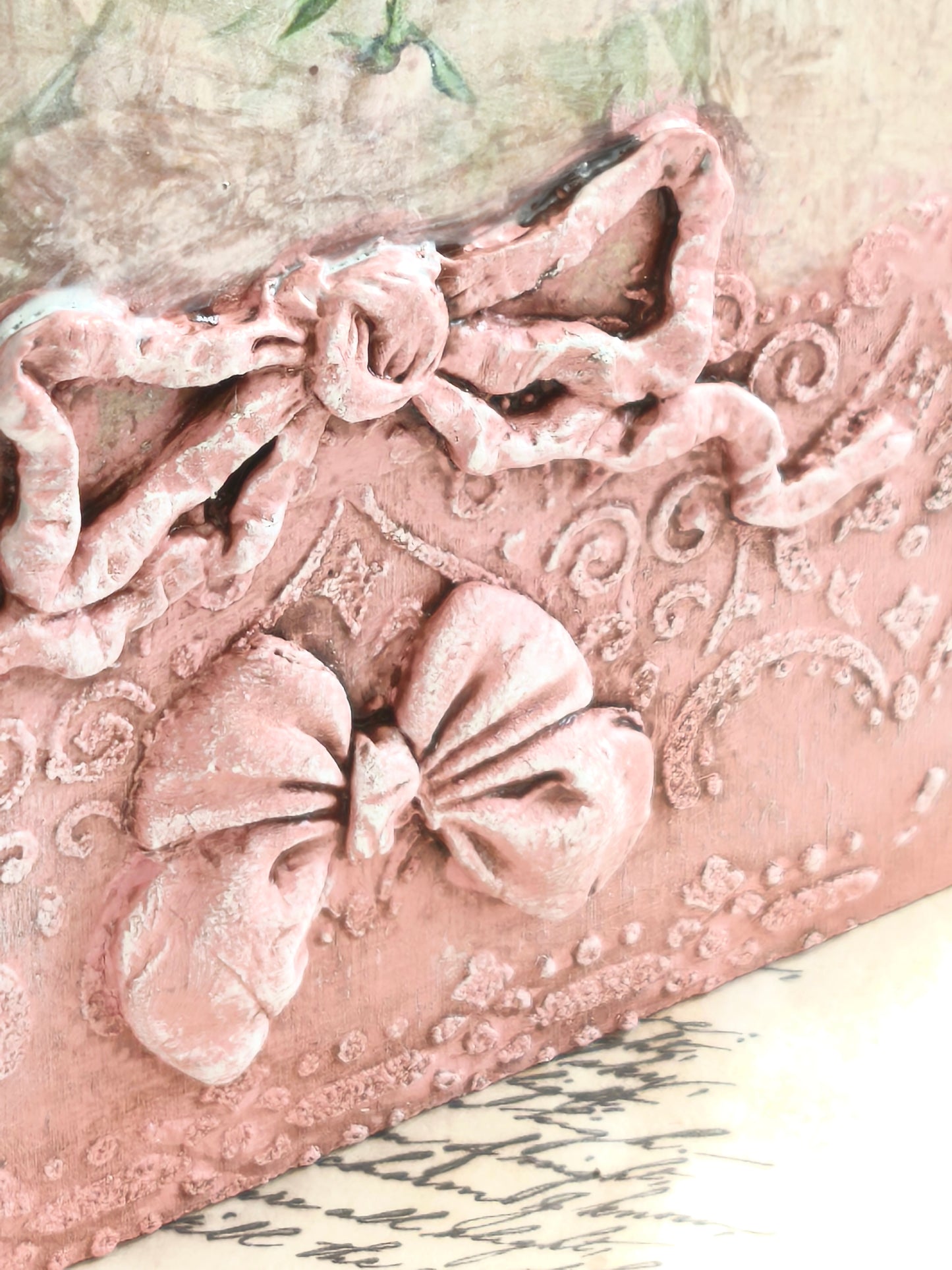 French Decor Wall Wooden Plaque with Birds and Roses