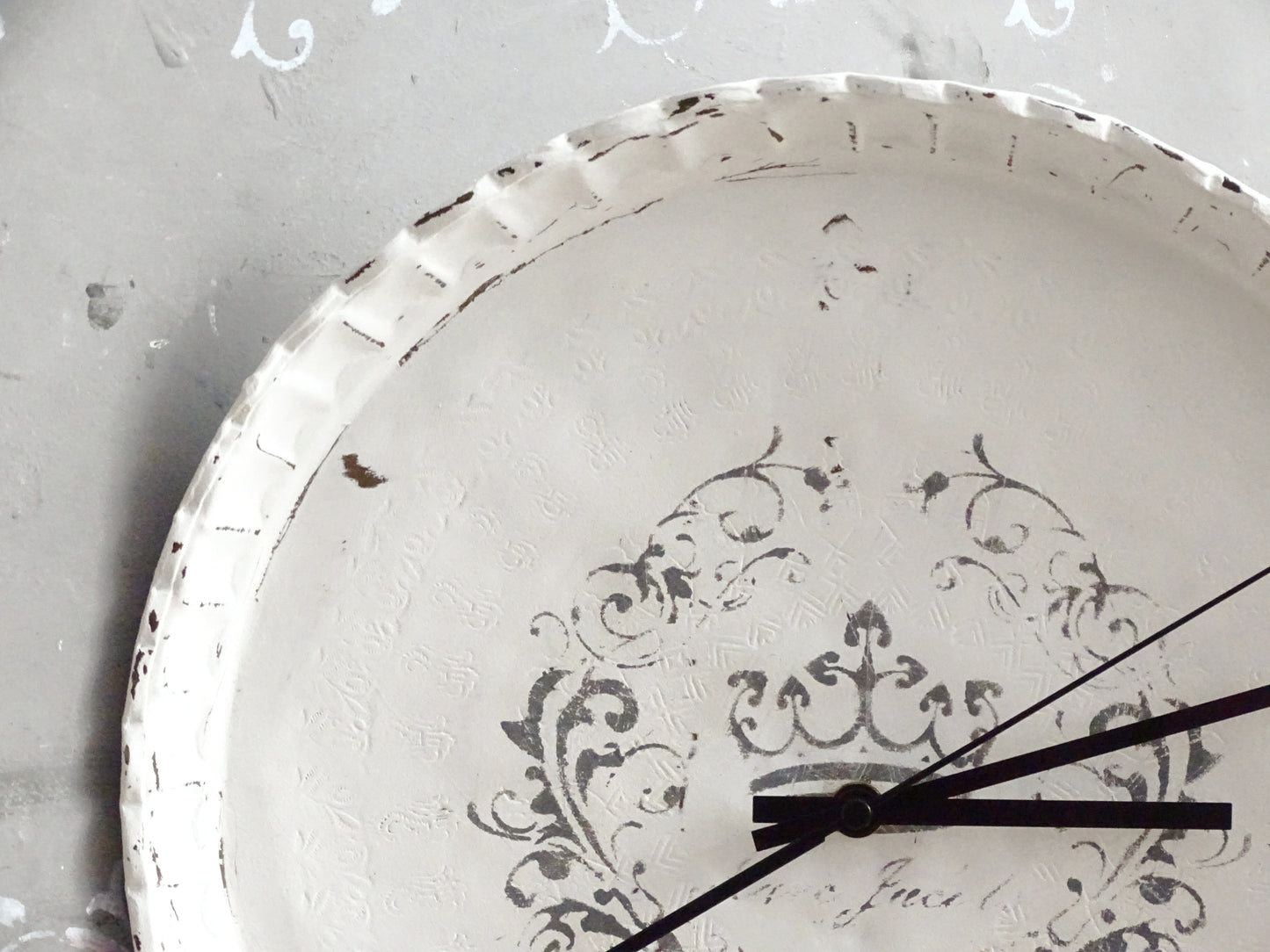 White Round Metal Wall Clock: Shabby Chic Wall Decor