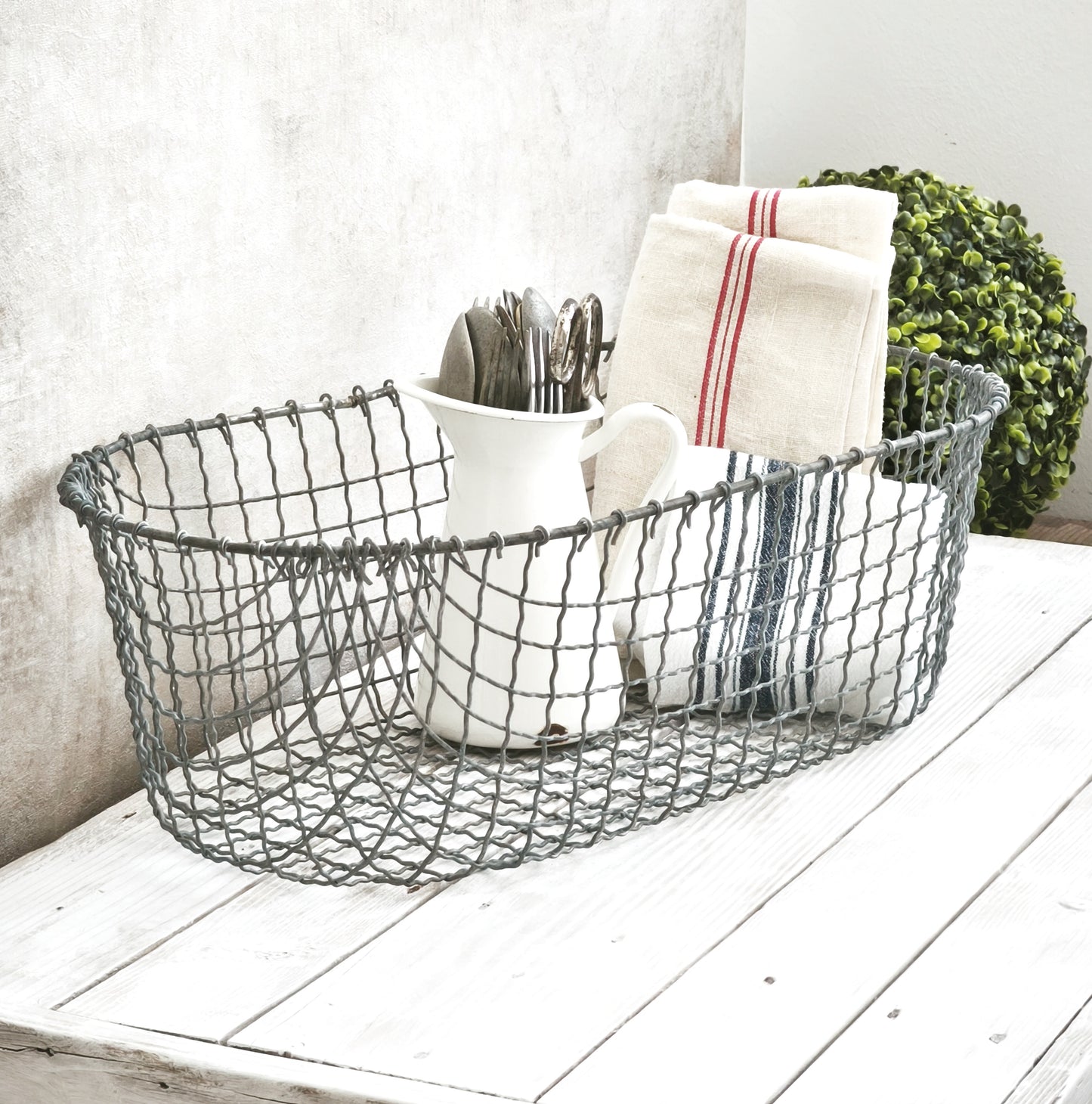 Vintage Oval Wire Basket