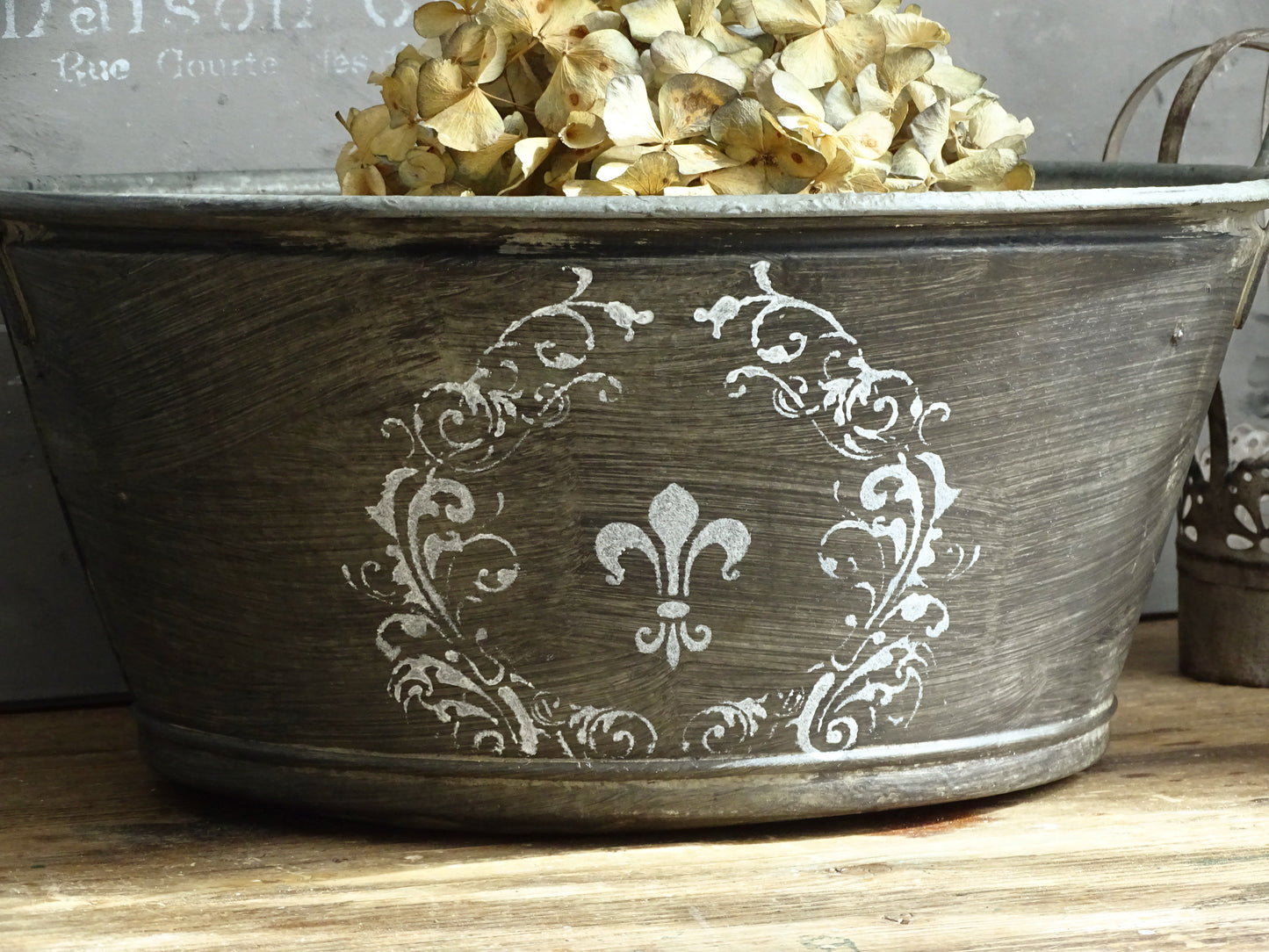 Galvanized Zinc Bucket