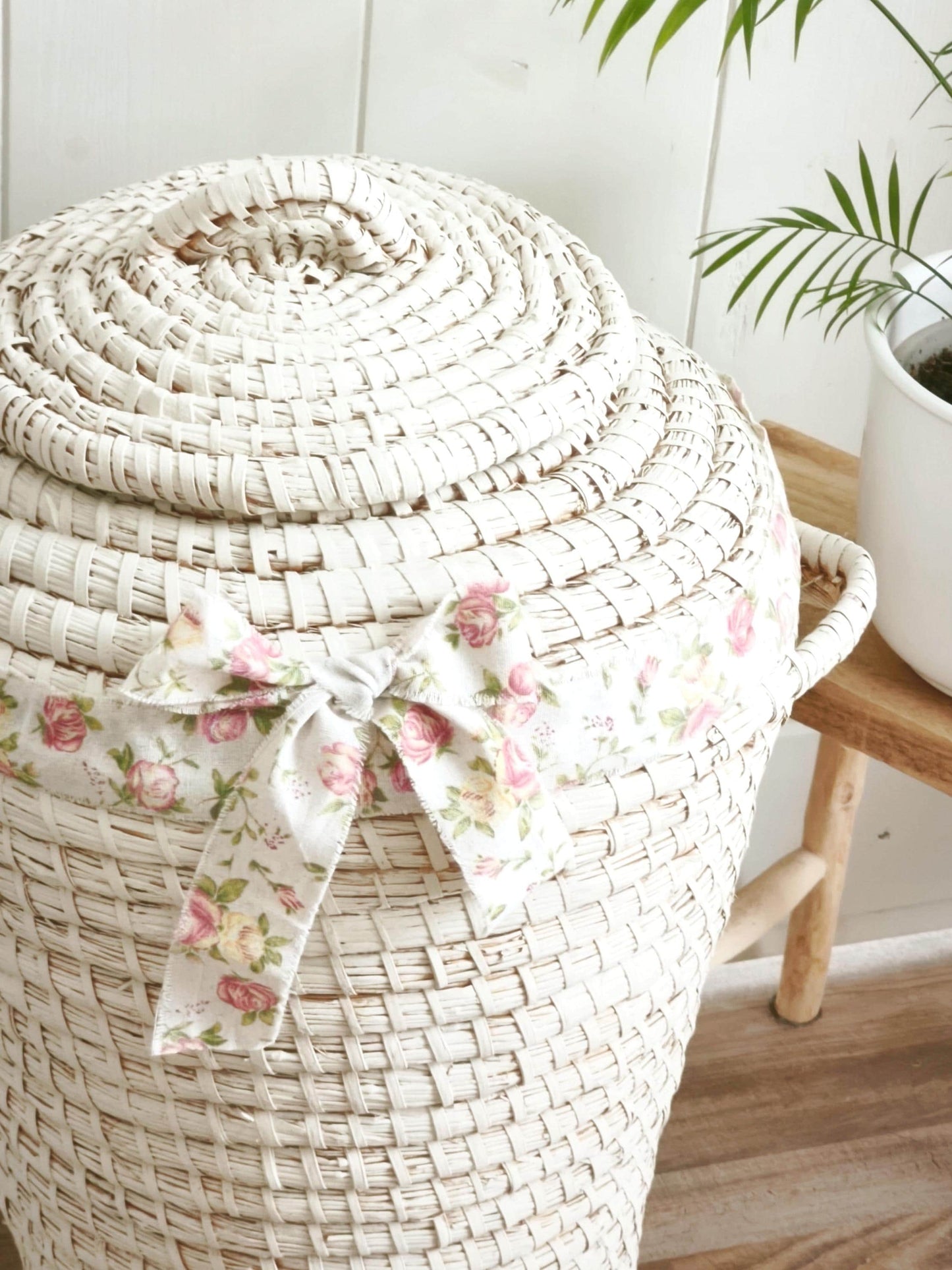 Vintage White Woven Seagrass Basket with Lid and Floral Bow: Boho Laundry Hamper