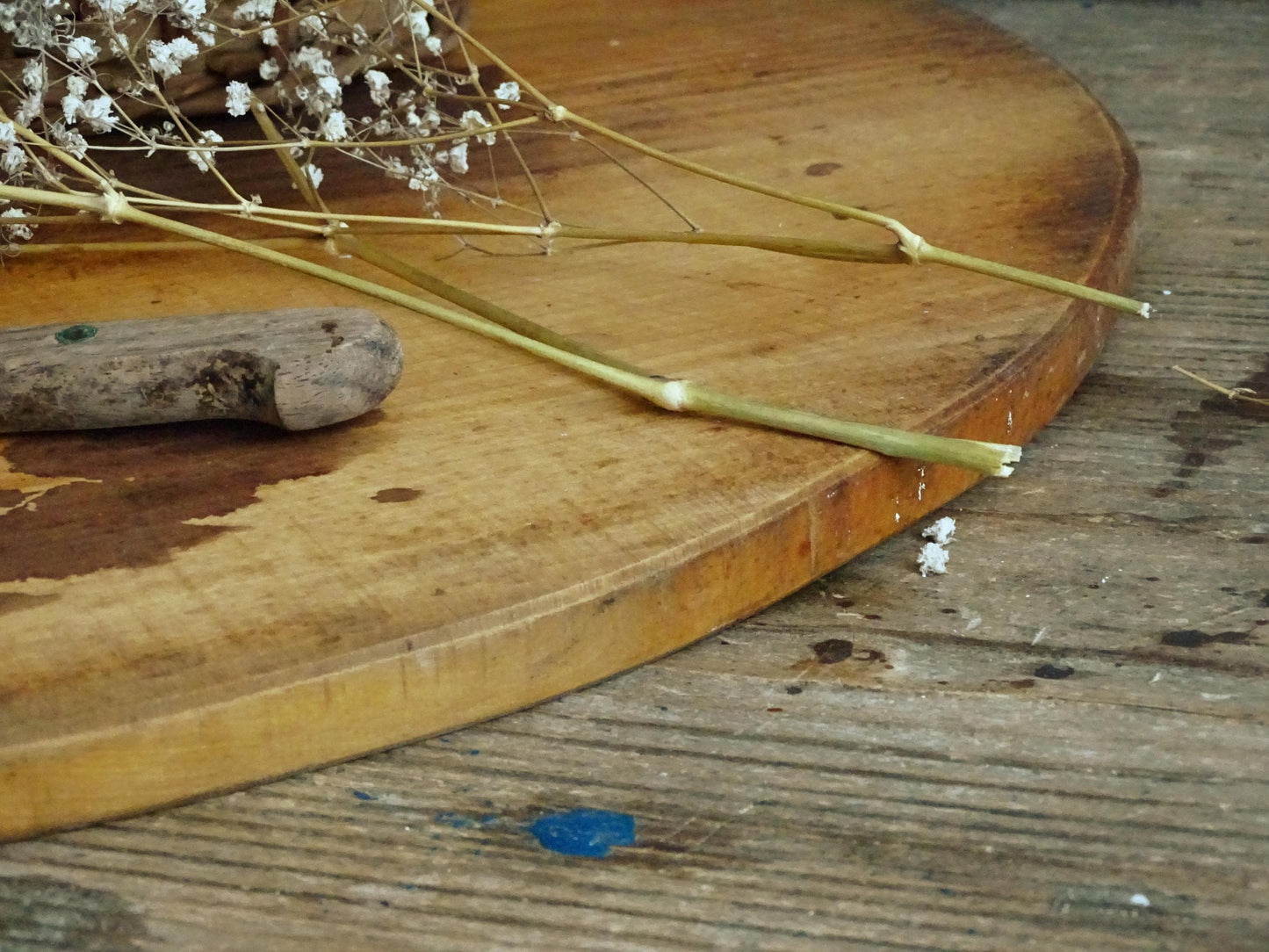 Large Round Wood Charcuterie Board: Rustic Farmhouse Kitchen Decor