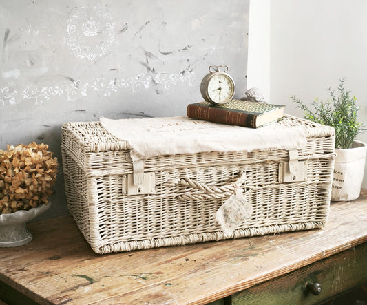 Antique Wicker Travel Luggage Suitcase, Footlocker, Rustic Wedding Cards Box, Farmhouse Rattan Storage Box with Lid