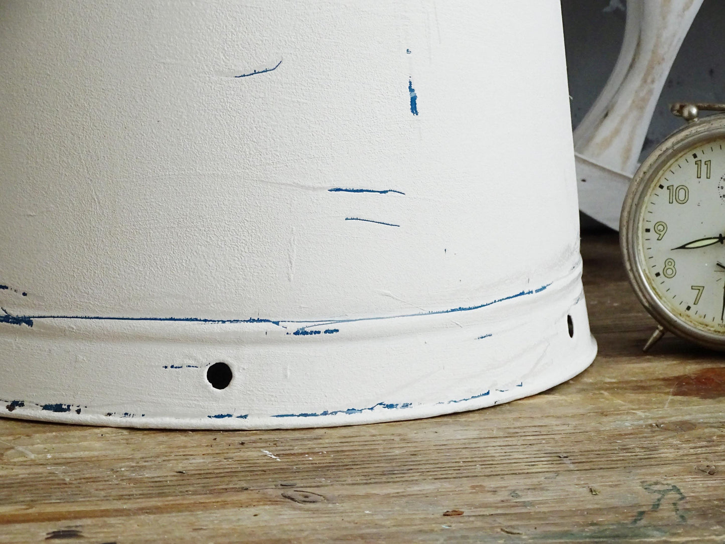 White Enamel Waste Bin with Lid, Large Metal Bucket, Waste Basket, Recycling Garbage Bin, Shabby Chic Bathroom Kitchen Trash Can