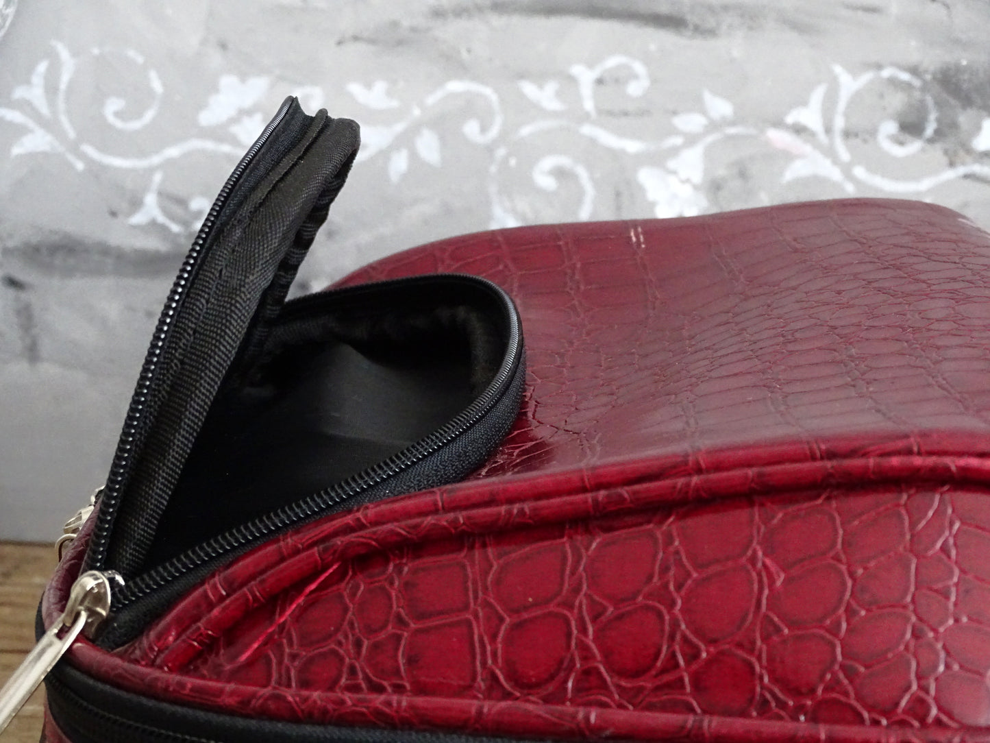 Maroon Train Case, Travel Makeup Organizer, Vanity Luggage, Cosmetic Suitcase, Faux Leather, Overnight Toiletry Hard Shell Storage