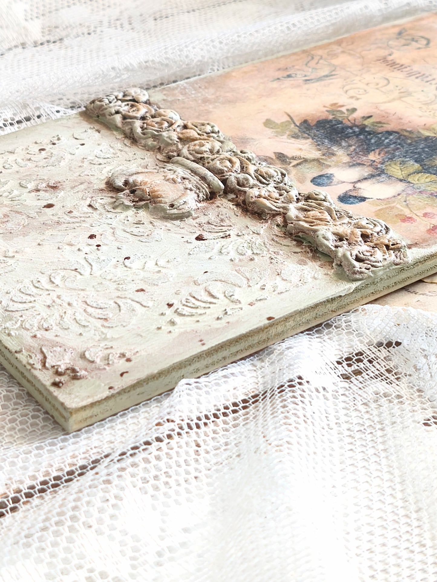 French Decor Wall Wooden Plaque with Birds and Roses