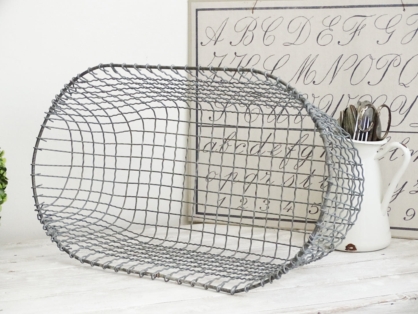 Vintage Oval Wire Basket