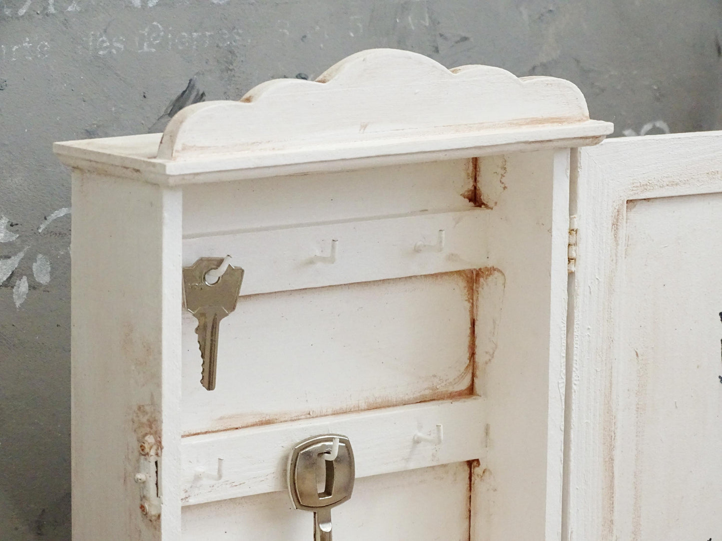 Shabby Chic White Wood Key Box: Wall Hanging Key Cabinet with Bird Motif