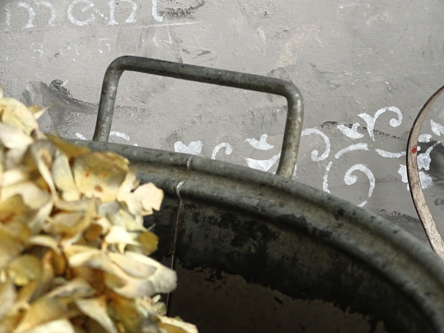 Galvanized Zinc Bucket