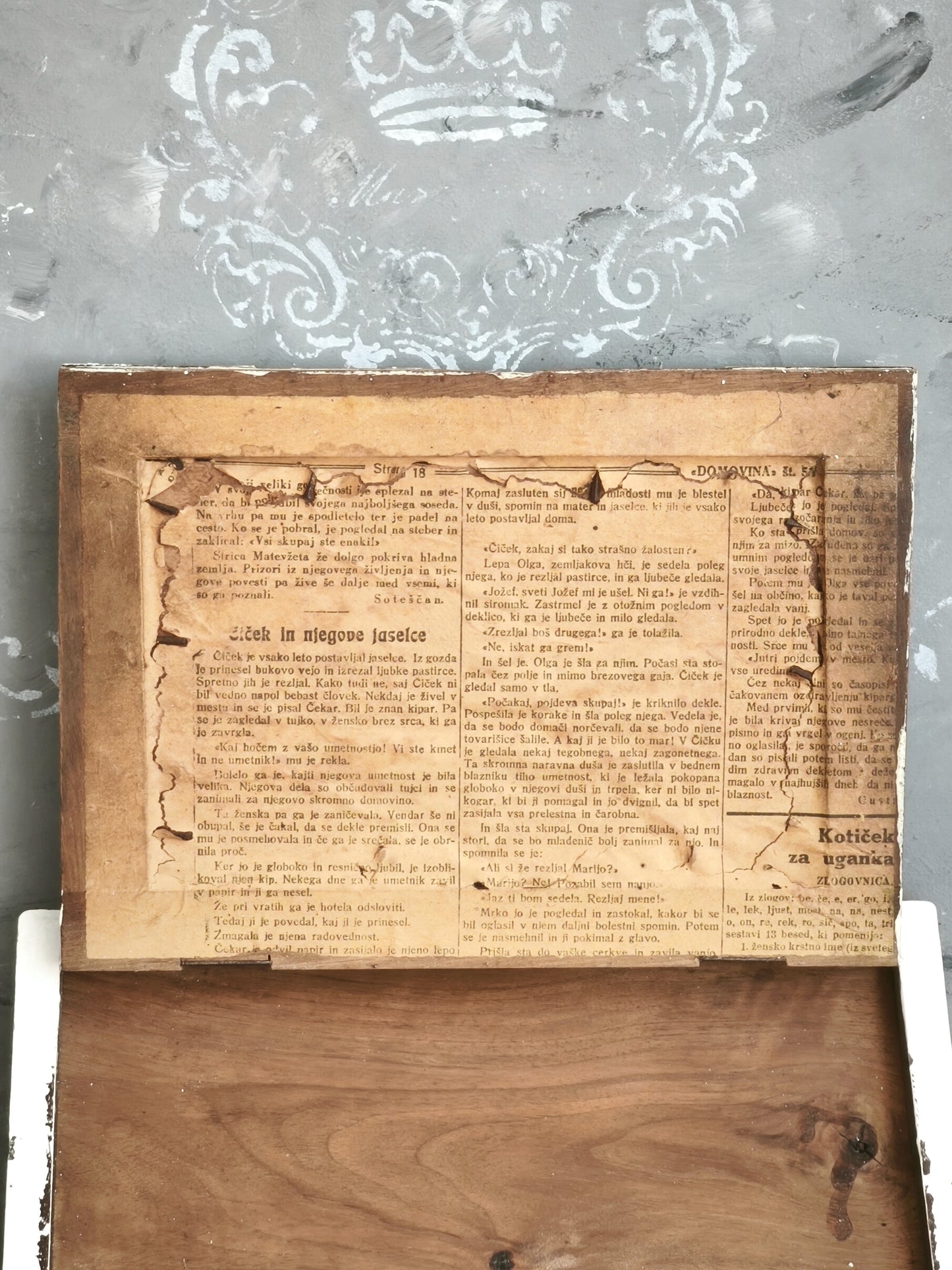 Antique Mirrored White Jewelry Wooden Box