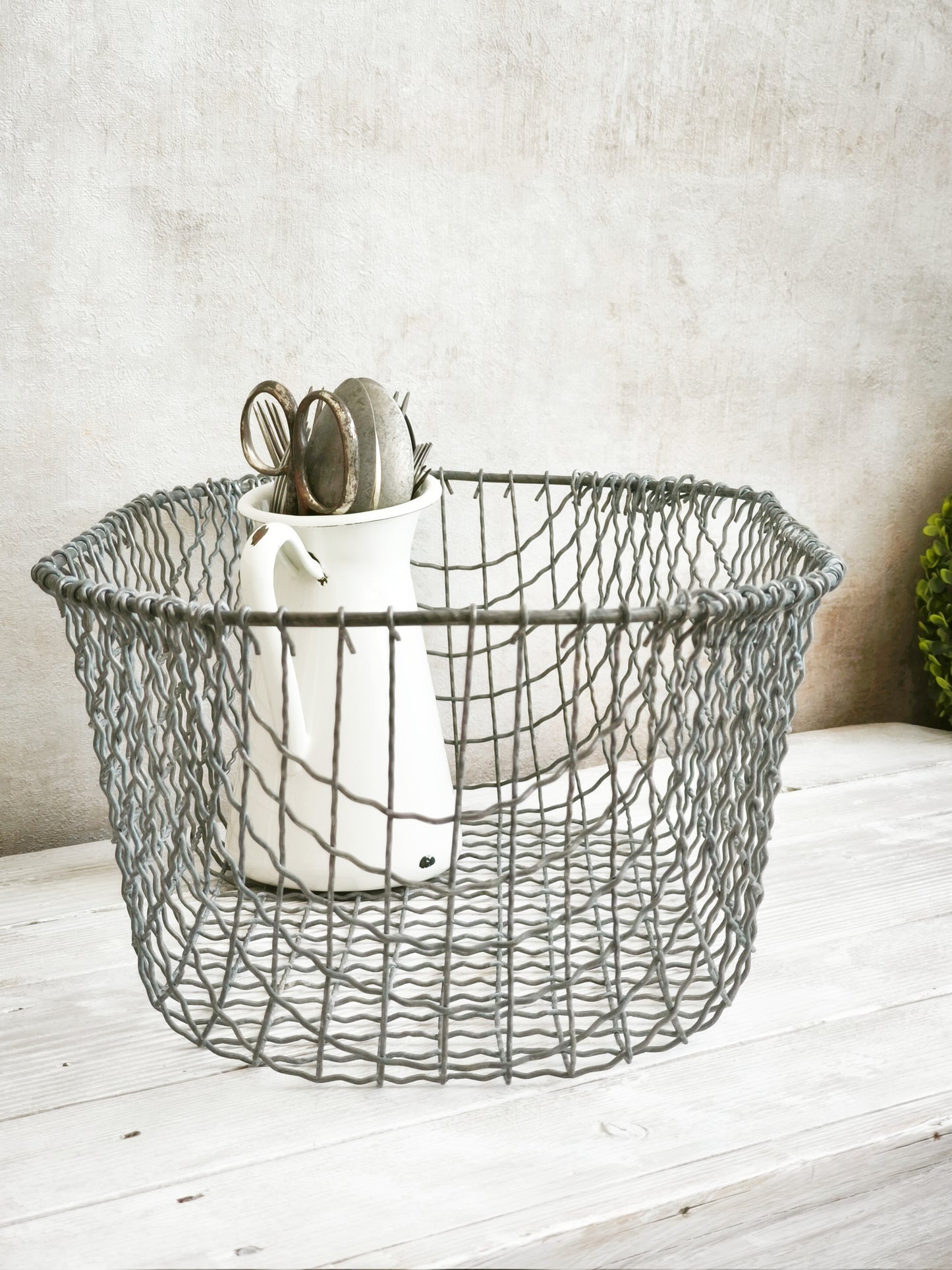 Vintage Oval Wire Basket