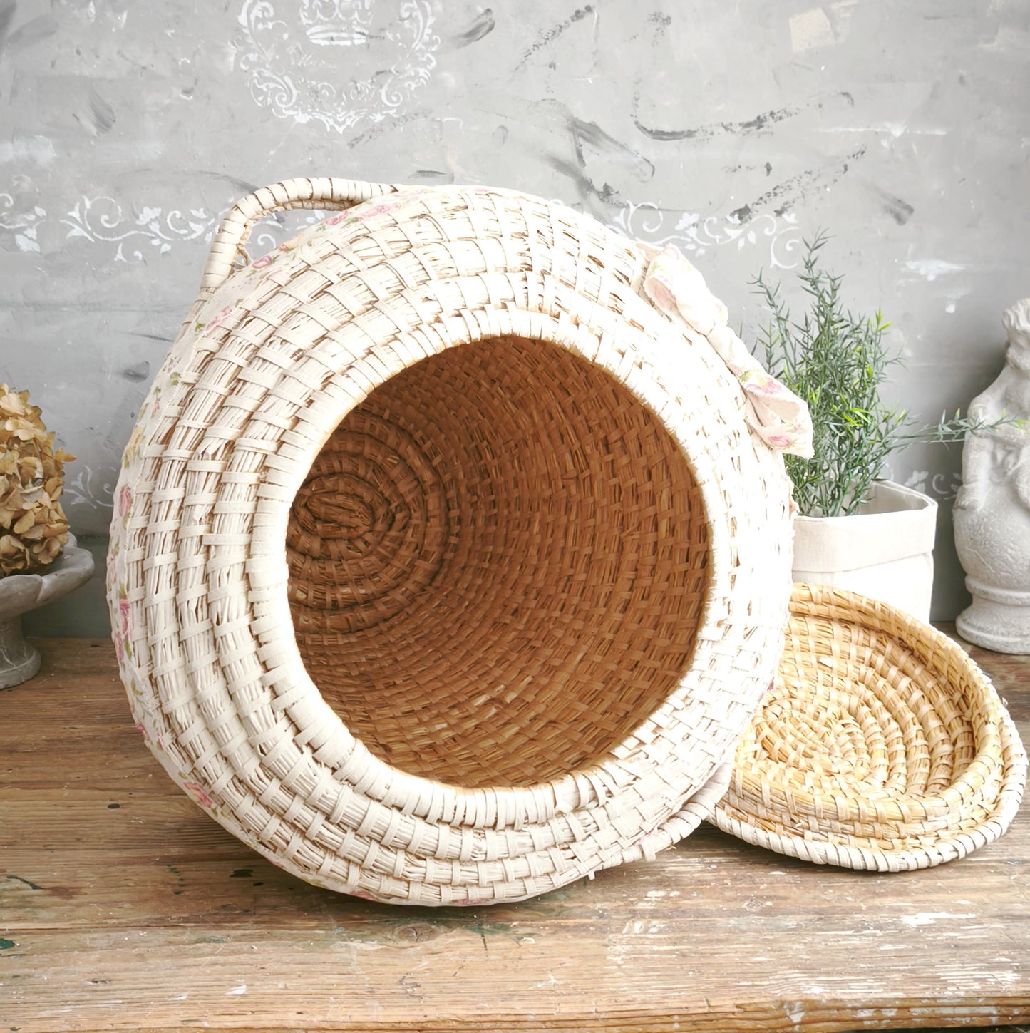 Vintage White Woven Seagrass Basket with Lid and Floral Bow: Boho Laundry Hamper