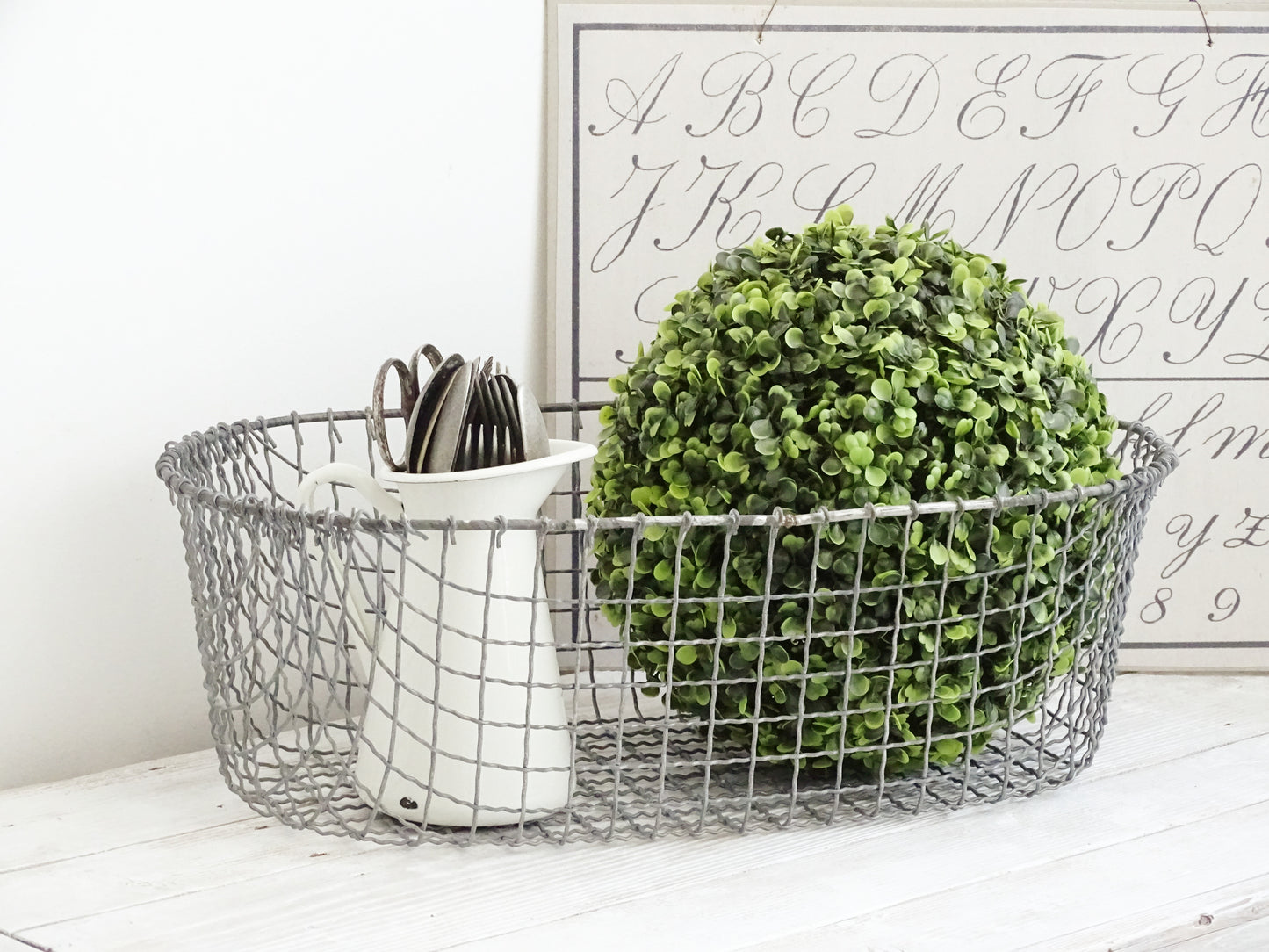 Vintage Oval Wire Basket
