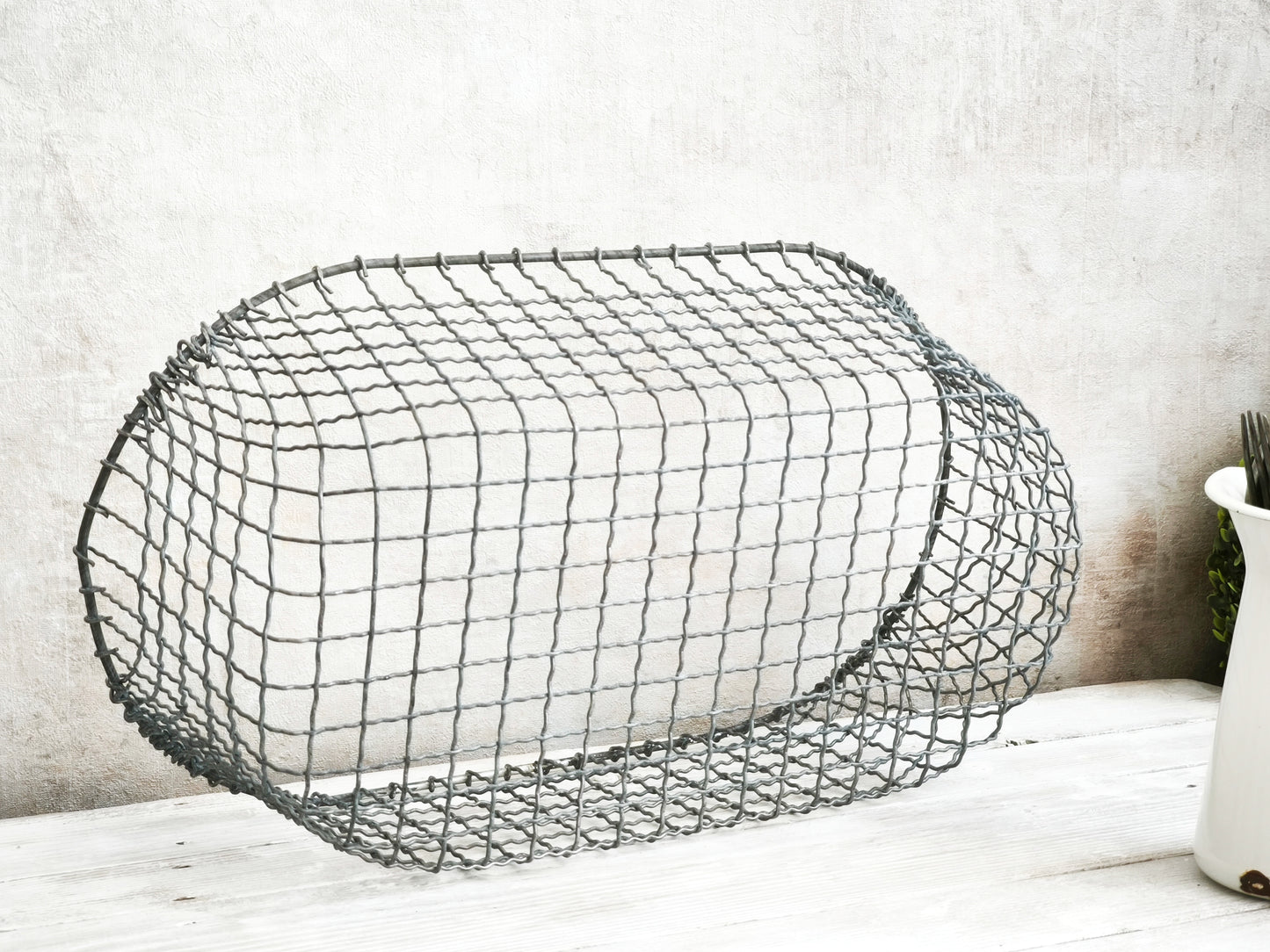 Vintage Oval Wire Basket