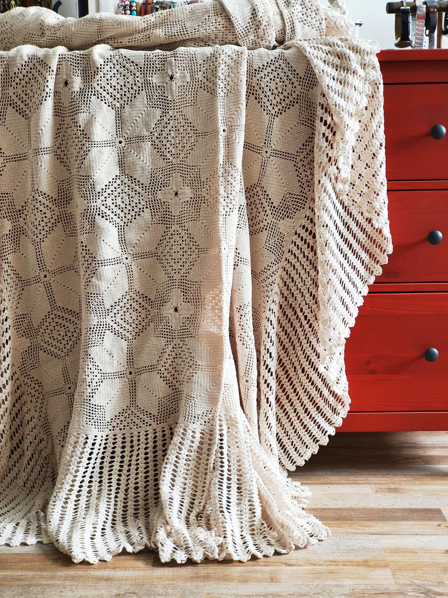 French Handmade Crochet Blanket Scallops, Natural Beige Cotton Blanket Rustic Bedspread, Bedding, Neutral Bed Cover, Crochet Lace Sofa Throw