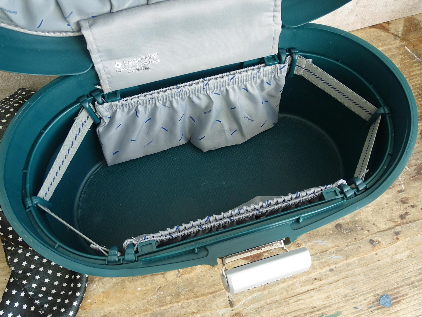 Vintage Green Samsonite Train Case, Hard Shell Makeup Vanity Travel Case