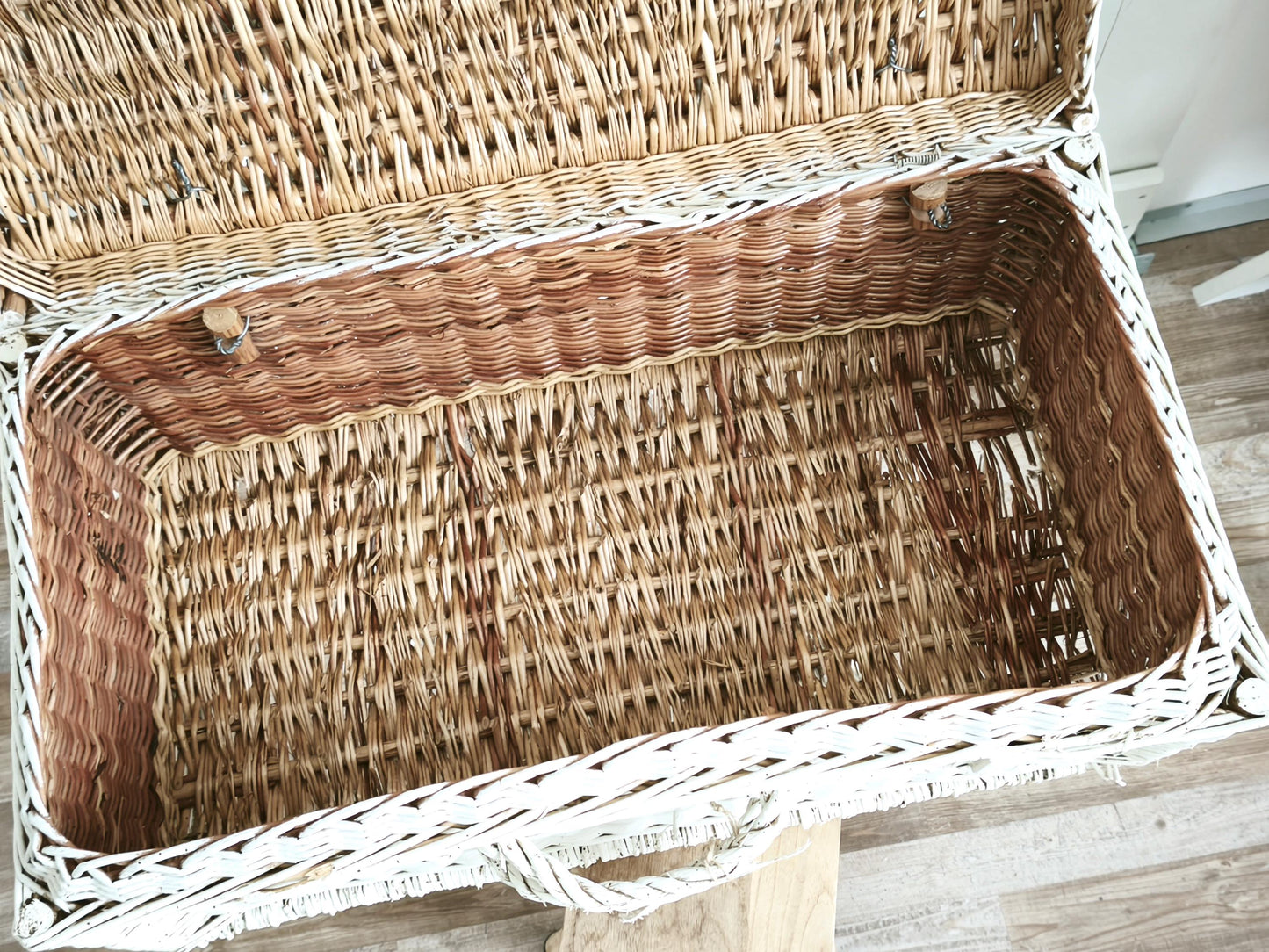 Antique Wicker Travel Luggage Suitcase, Footlocker, Rustic Wedding Cards Box, Farmhouse Rattan Storage Box with Lid