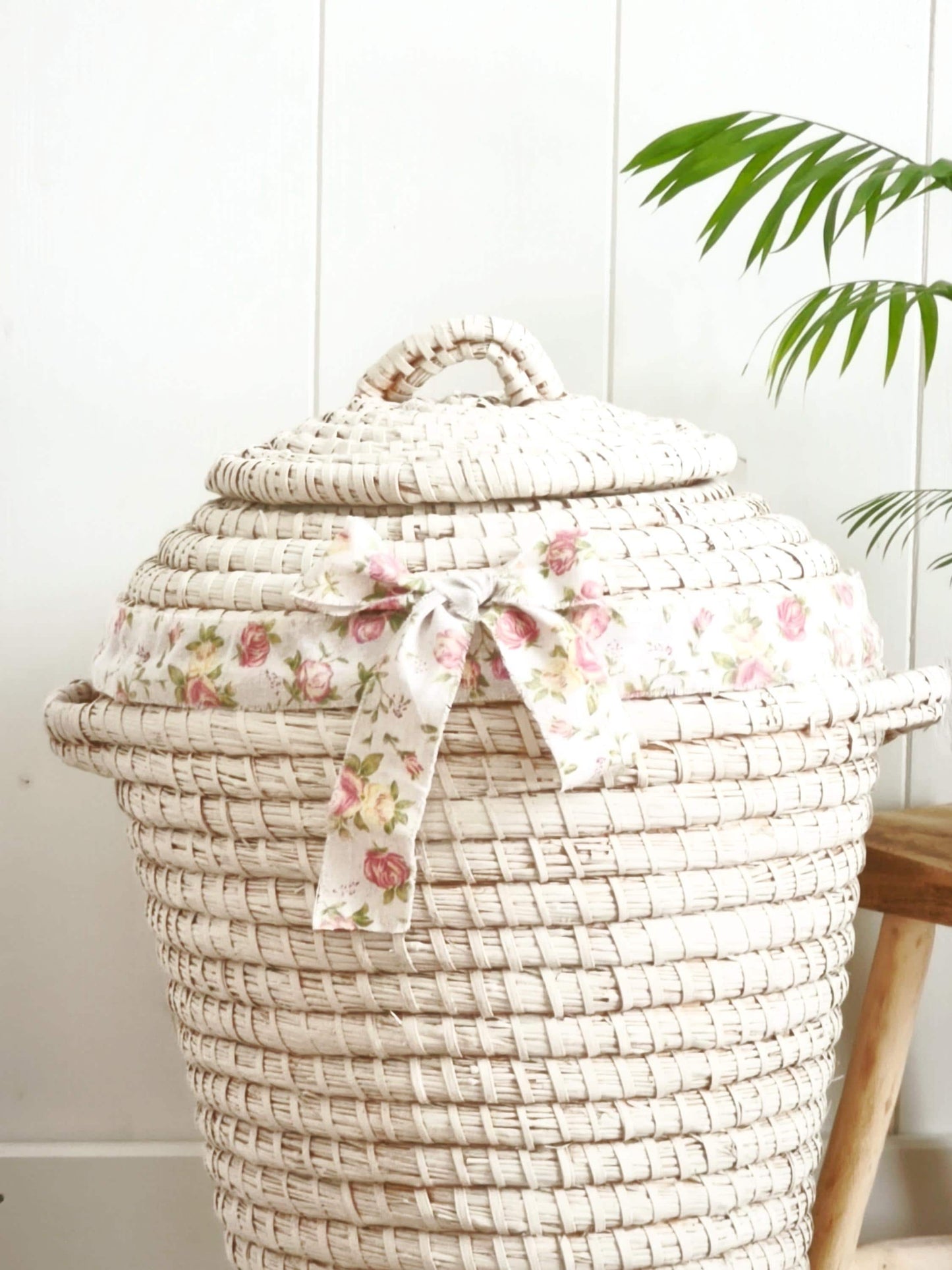 Vintage White Woven Seagrass Basket with Lid and Floral Bow: Boho Laundry Hamper