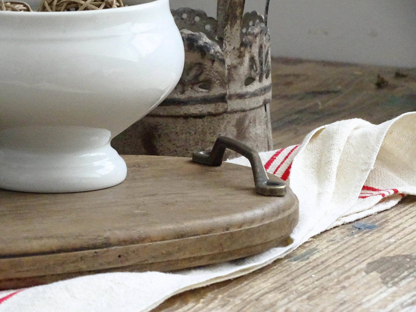 Oval Wood Bread Board Metal Handles, Cheese Board, Breadboard, Cutting Chopping Board, Farmhouse Kitchen Board, Serving Tray