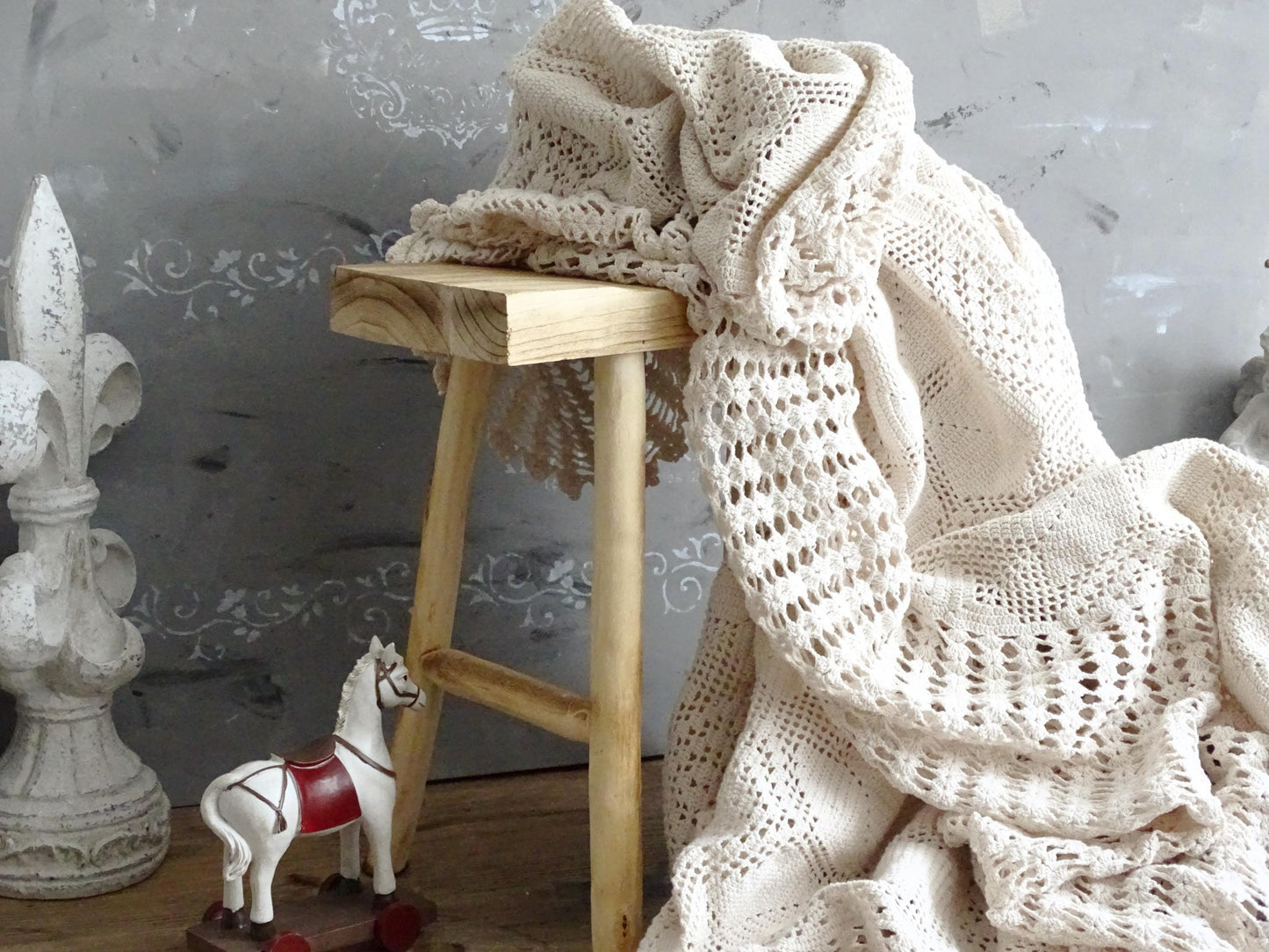 French Handmade Crochet Blanket Scallops, Natural Beige Cotton Blanket Rustic Bedspread, Bedding, Neutral Bed Cover, Crochet Lace Sofa Throw