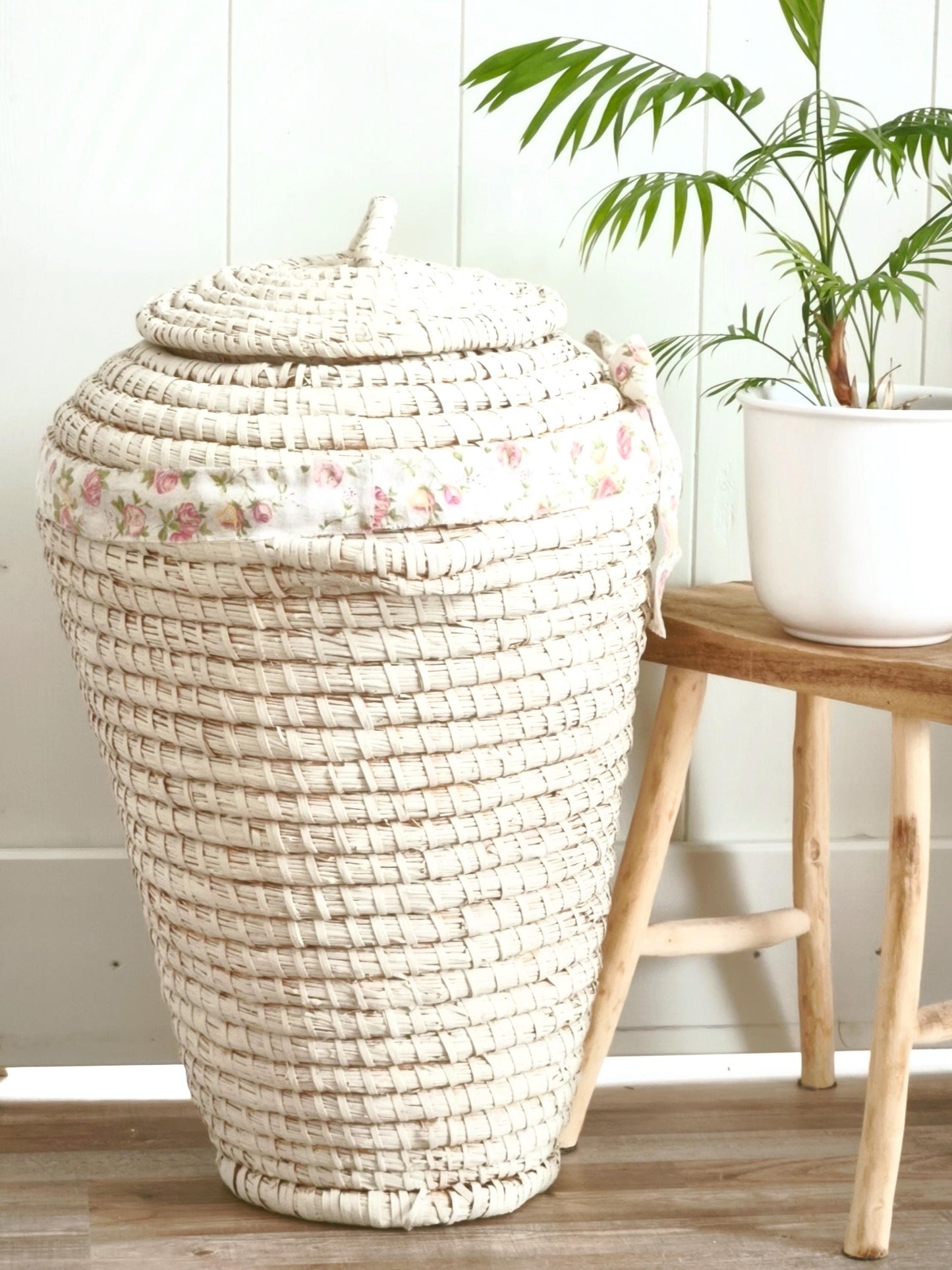 Vintage White Woven Seagrass Basket with Lid and Floral Bow: Boho Laundry Hamper