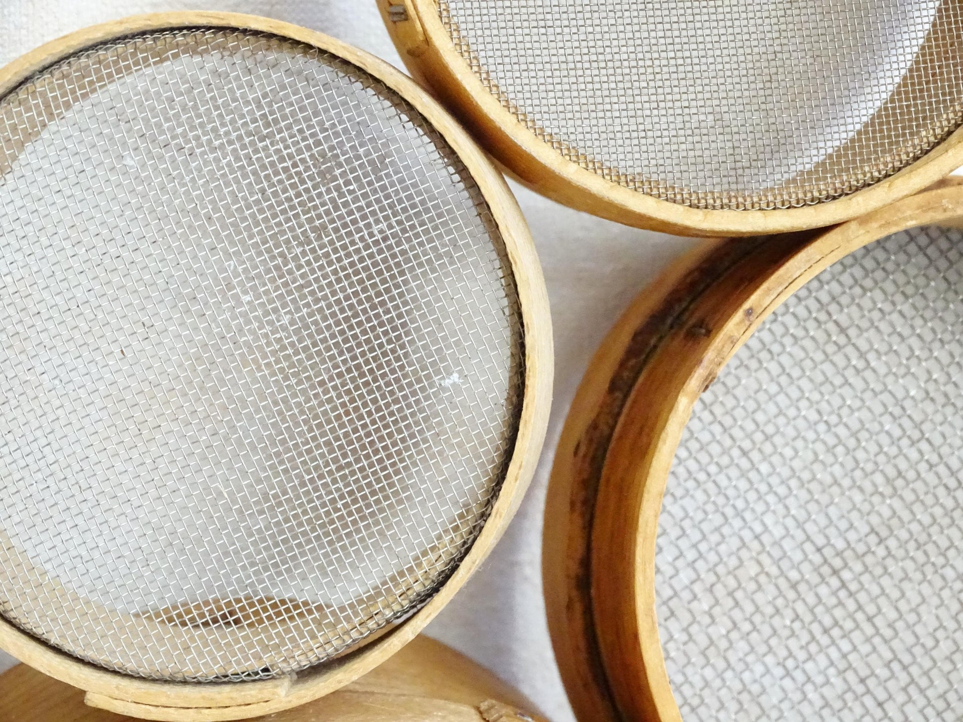 Small Wood Flour Sifter, Bentwood Sieve, Kitchen Baking Utensil, Round Old Sifter, Wood Mesh Colander, French Farmhouse Country Kitchen