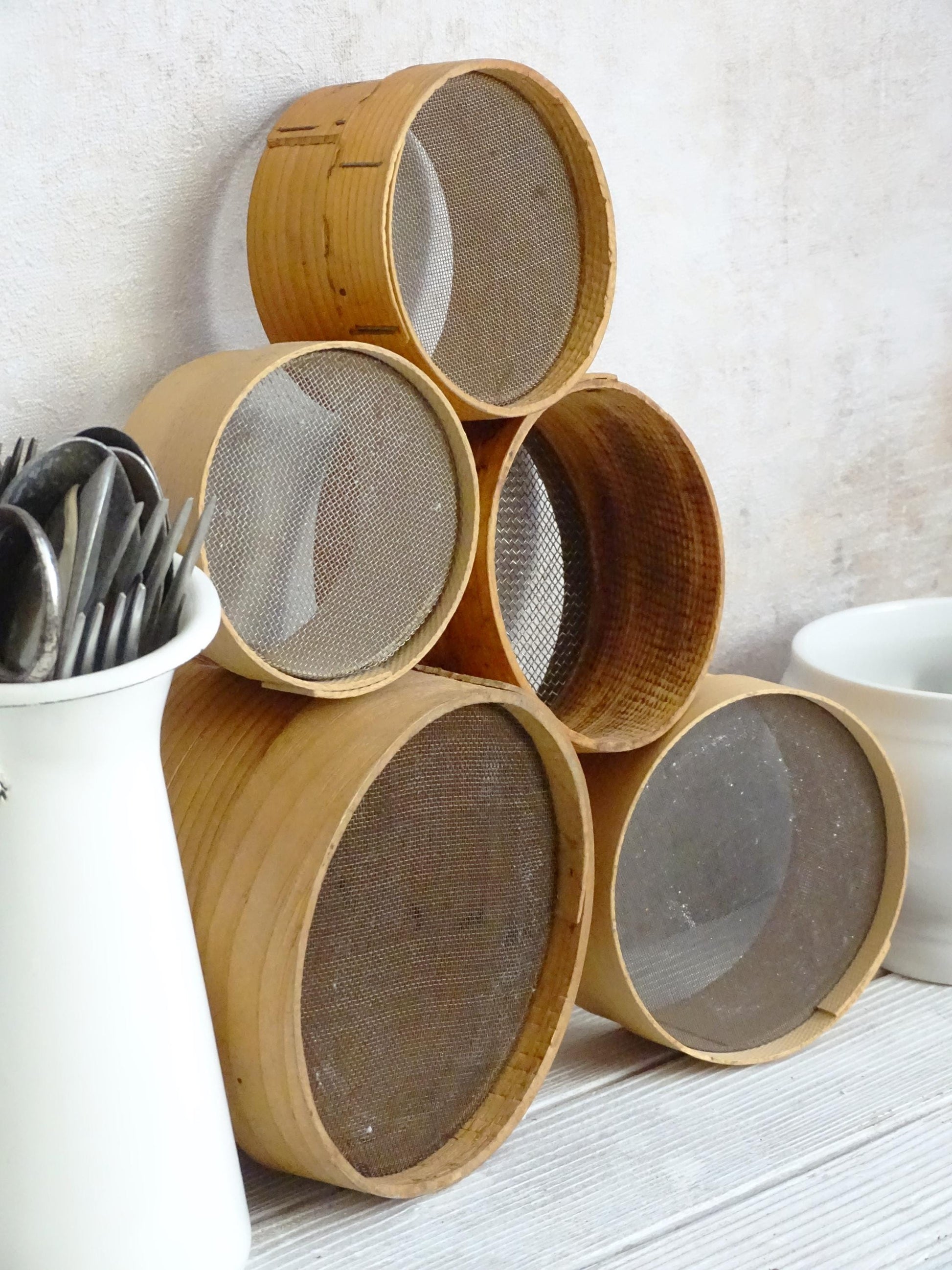 Small Wood Flour Sifter, Bentwood Sieve, Kitchen Baking Utensil, Round Old Sifter, Wood Mesh Colander, French Farmhouse Country Kitchen