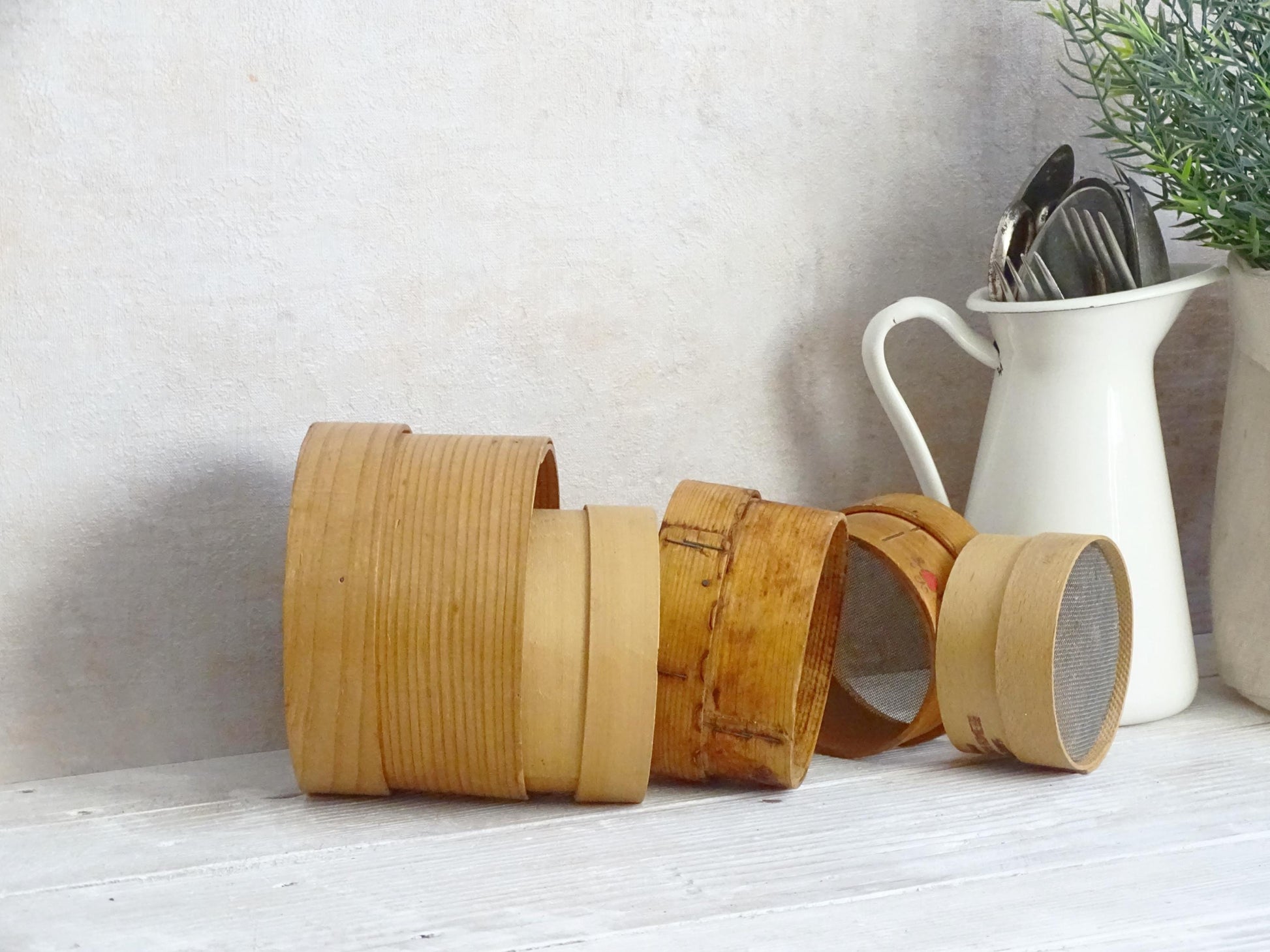 Small Wood Flour Sifter, Bentwood Sieve, Kitchen Baking Utensil, Round Old Sifter, Wood Mesh Colander, French Farmhouse Country Kitchen