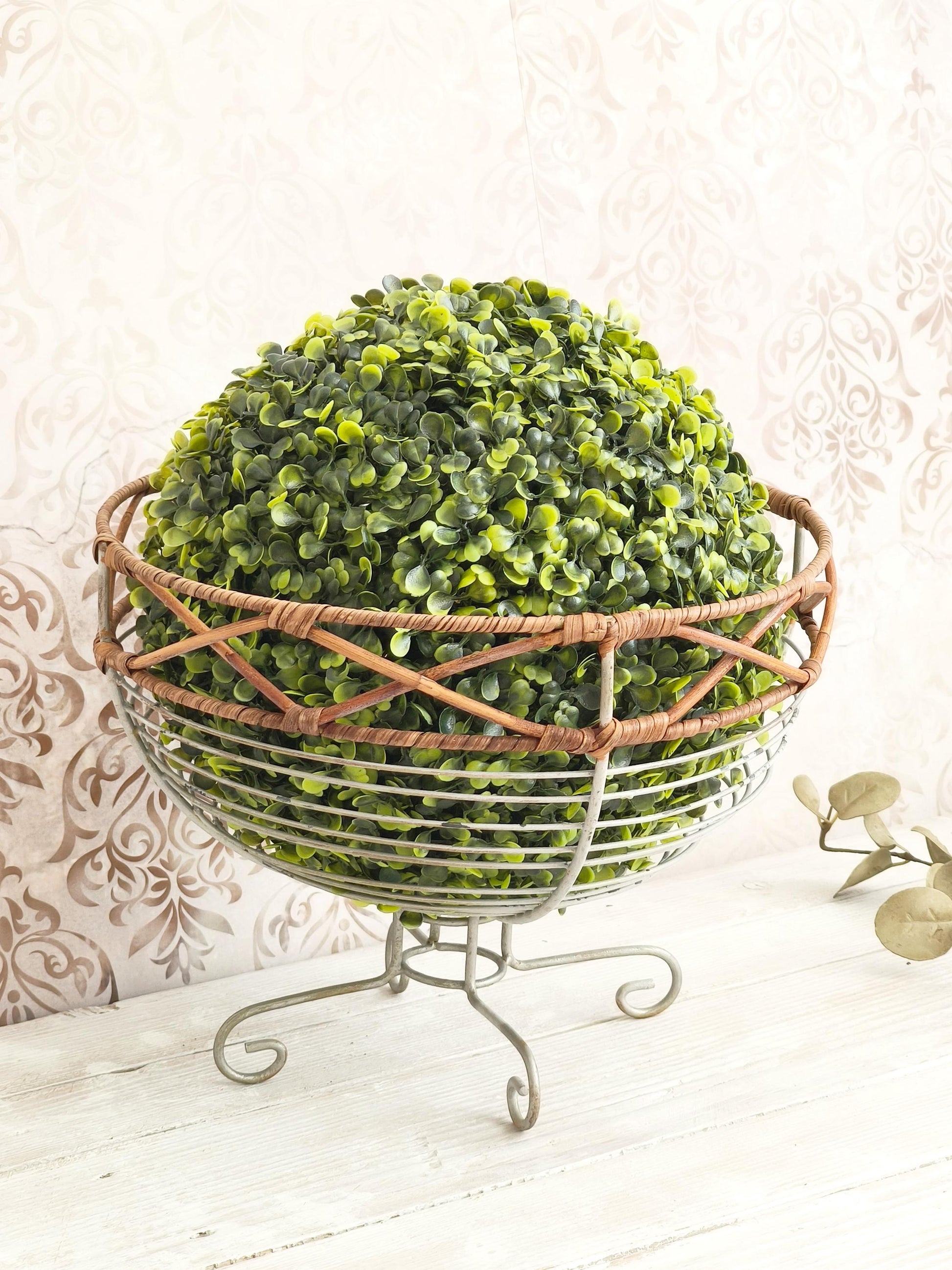Pedestal Round Wire Basket, Metal Bowl on Stand, Fruit Bowl, Plant Pot Holder, Jardiniere, Brocante Shabby Chic Decor, Vase