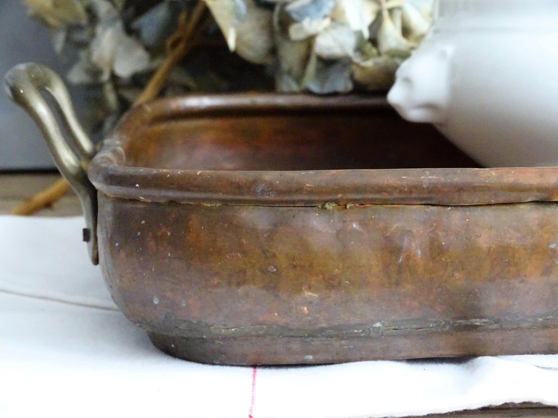Hammered Copper Roasting Pan, Brass Handles, Rustic Farmhouse Serving Tray